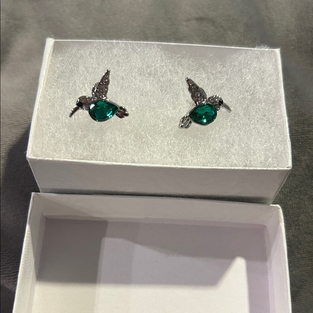 Emerald Hummingbird Stud Earrings - Women Jewelry